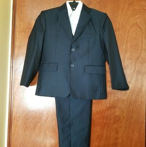 Boy's 4 pc suit sz 6/7